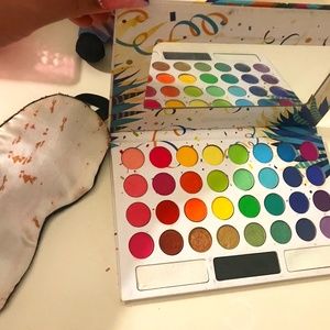 bh cosmetics take me back to Brazil eyeshadow palette + free sleeping mask